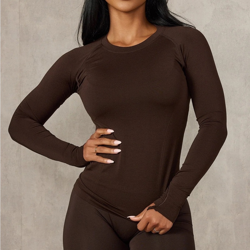 youngla brown long sleeve workout top